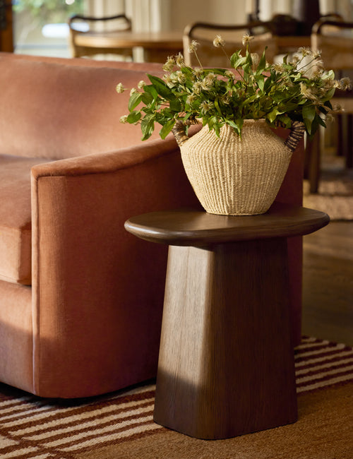 Panier décoratif tressé Aurea par Élan Byrd