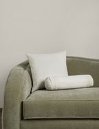 Coussin en lin à texture tissée Argil par Élan Byrd