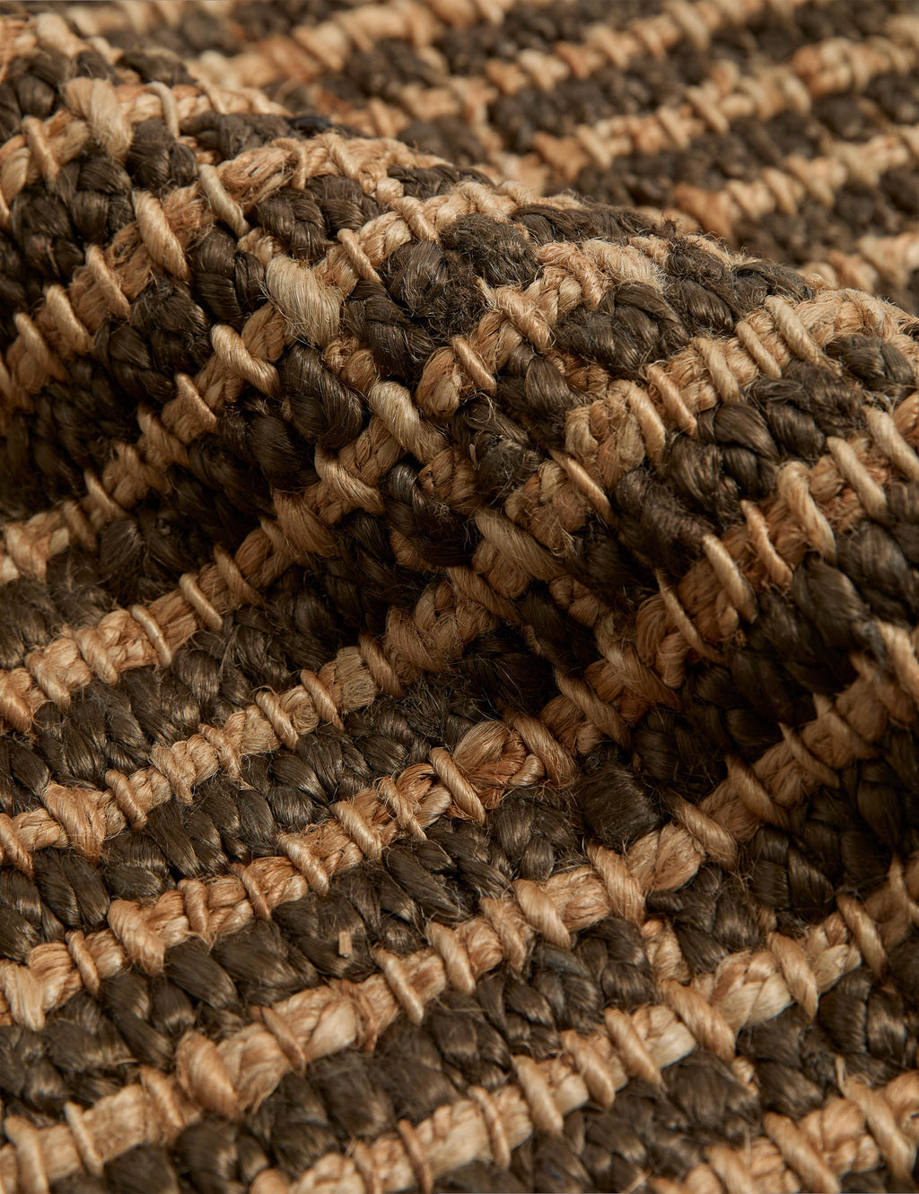 Échantillon de tapis en jute tissé main Cerrado, mousse par Elan Byrd