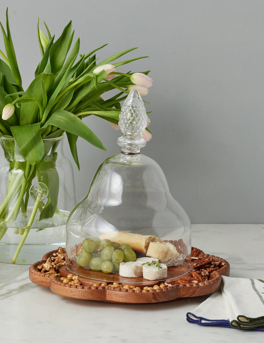 Cloche en verre en forme de goutte d'eau par etúHOME