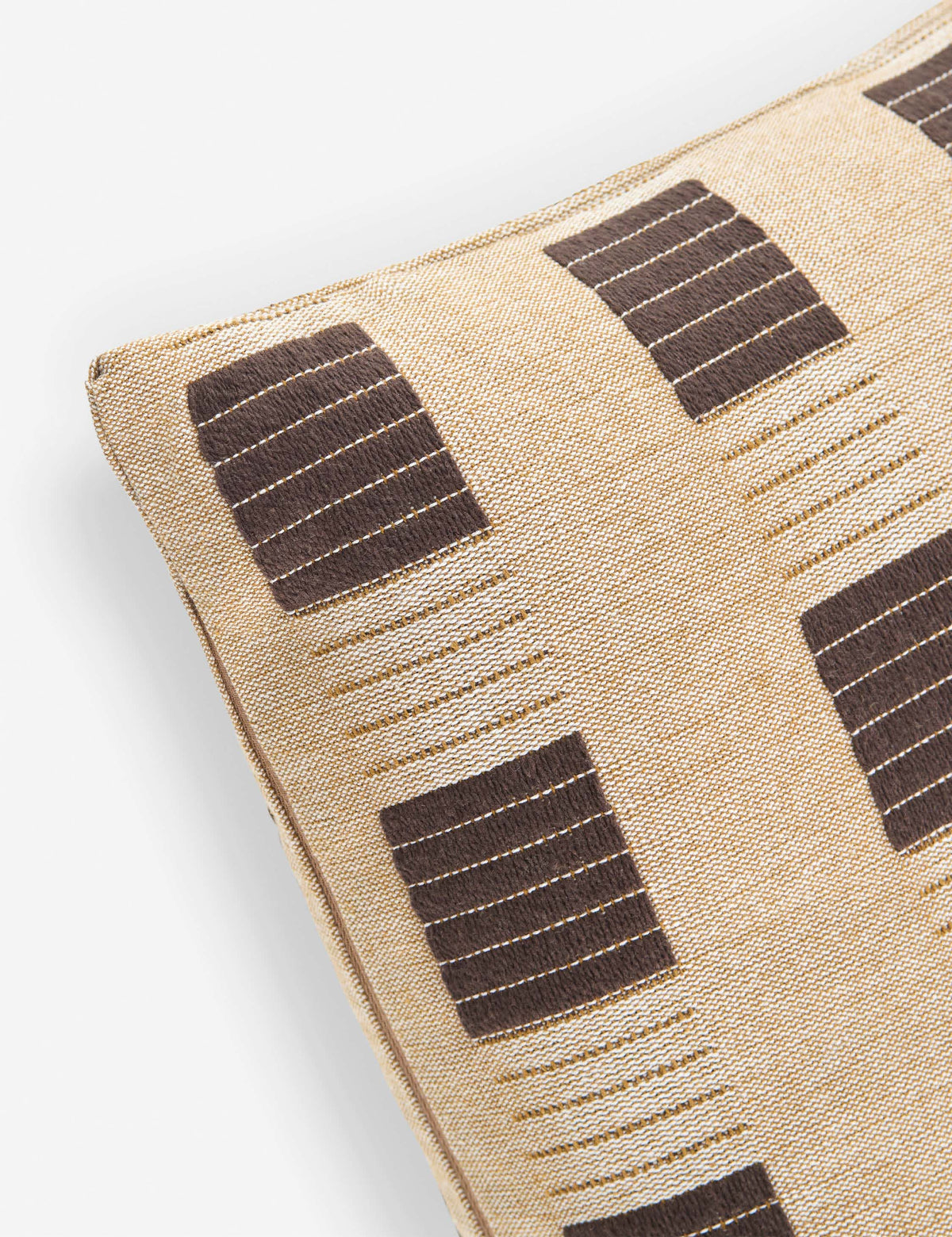 Altan Pillow