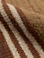 Échantillon de tapis plat en jute Tamarisk par Elan Byrd, Camel